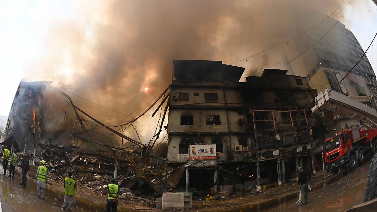 Al��veri� merkezinde yang�n facias�: Can kayb� y�kseldi