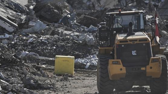 Soyk�r�mc� �srail'den Gazze'ye yeni sald�r�