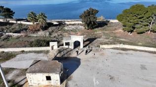 S�leyman �ah T�rbesi'nin bulundu�u k�y ter�rden ar�nd�r�ld�