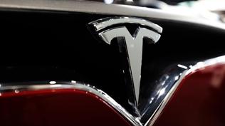 Tesla'da neler oluyor? 1.700 �al��an i�ten ��kar�ld�