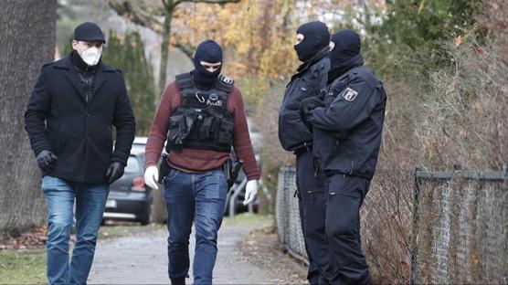 Almanya casus krizi! Rus diplomat s�n�r d��� edildi