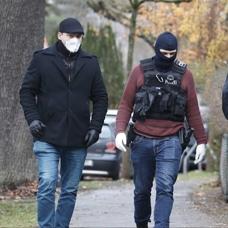 Almanya casus krizi! Rus diplomat s�n�r d��� edildi