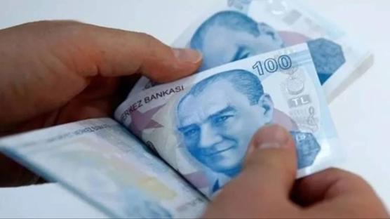 Emeklilerin zam farklar� yar�n hesaba yat�r�lacak