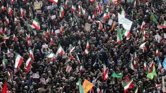 �ran'daki eylemlerde a��r bilan�o! Can kayb� art�yor