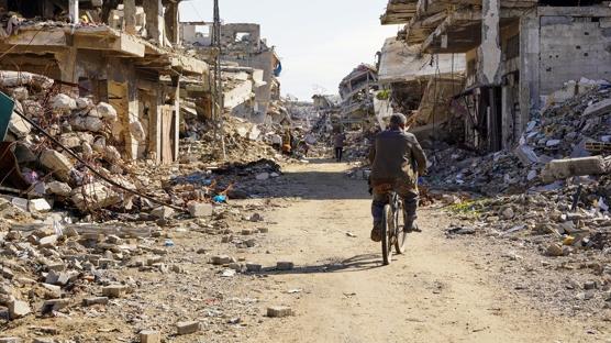 Soyk�r�mc� �srail ordusu ate�kes dinlemiyor! Gazze'ye havadan ve karadan sald�r�lar s�r�yor