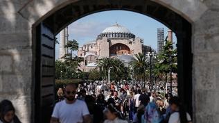 Yerli turistlerin seyahat harcamaları arttı