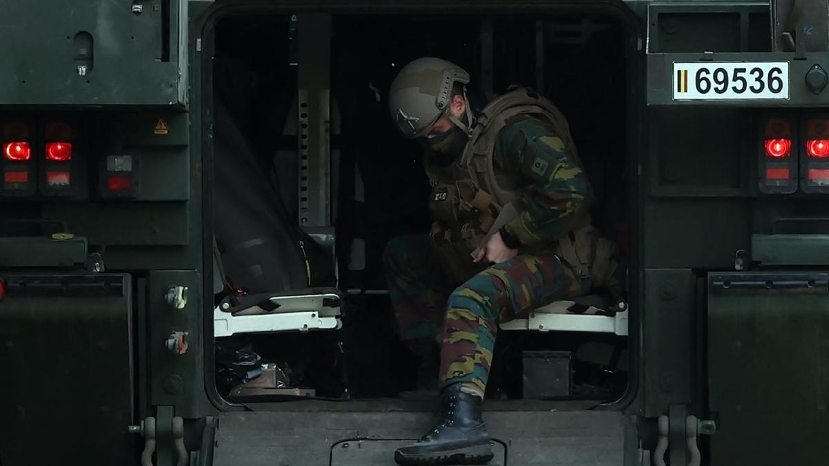 Bat� Avrupa �lkesinden zorunlu askerlik ad�m�