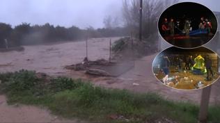 Mahsur kalan sürücü botla kurtarıldı