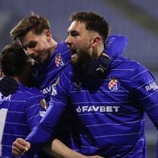 Fenerbah�e'nin rakibi FSCB, Dinamo Zagreb'e farkl� ma�lup oldu