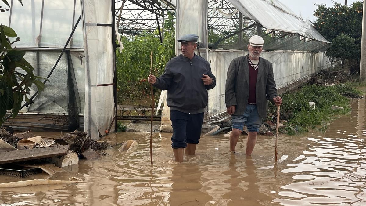 Meteoroloji uyard�: G�k g�r�lt�l� sa�anak geliyor