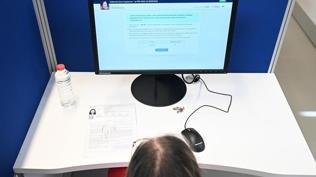 ÖSYM, yılın ilk sınavını yarın e-YDS ile yapacak