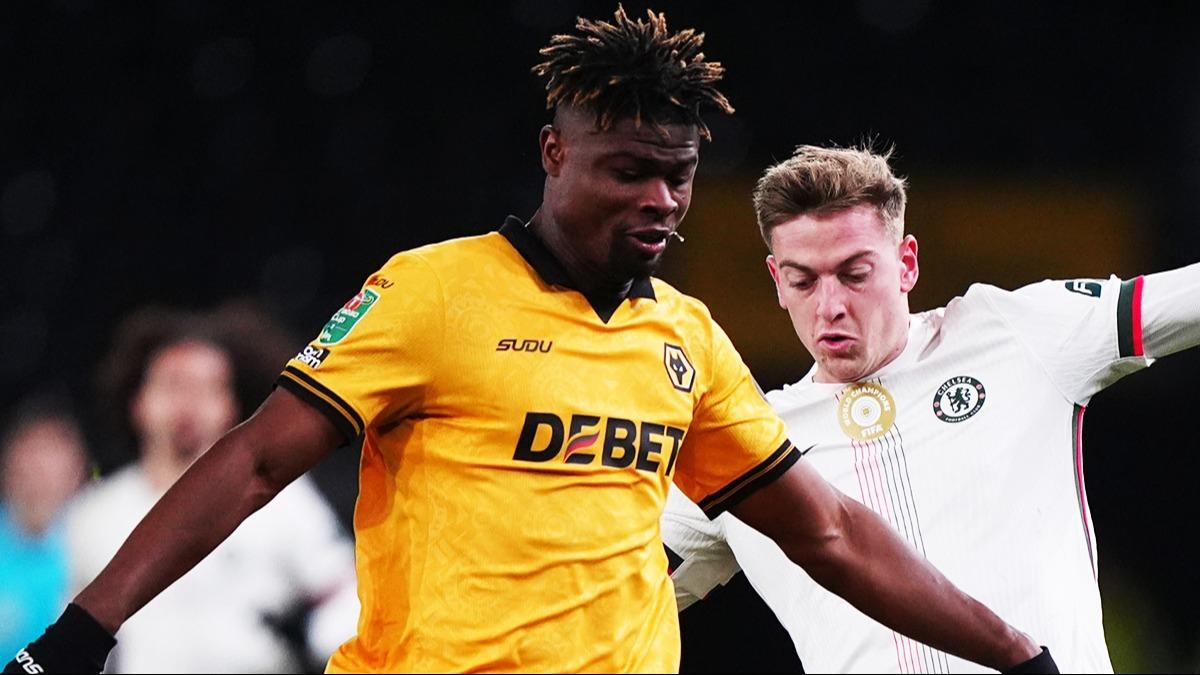 Agbadou transferinde p�r�z