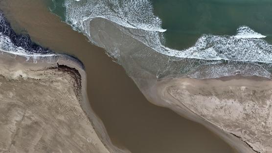 Ya���lar sonras� Mert G�l� yeniden denizle bulu�tu