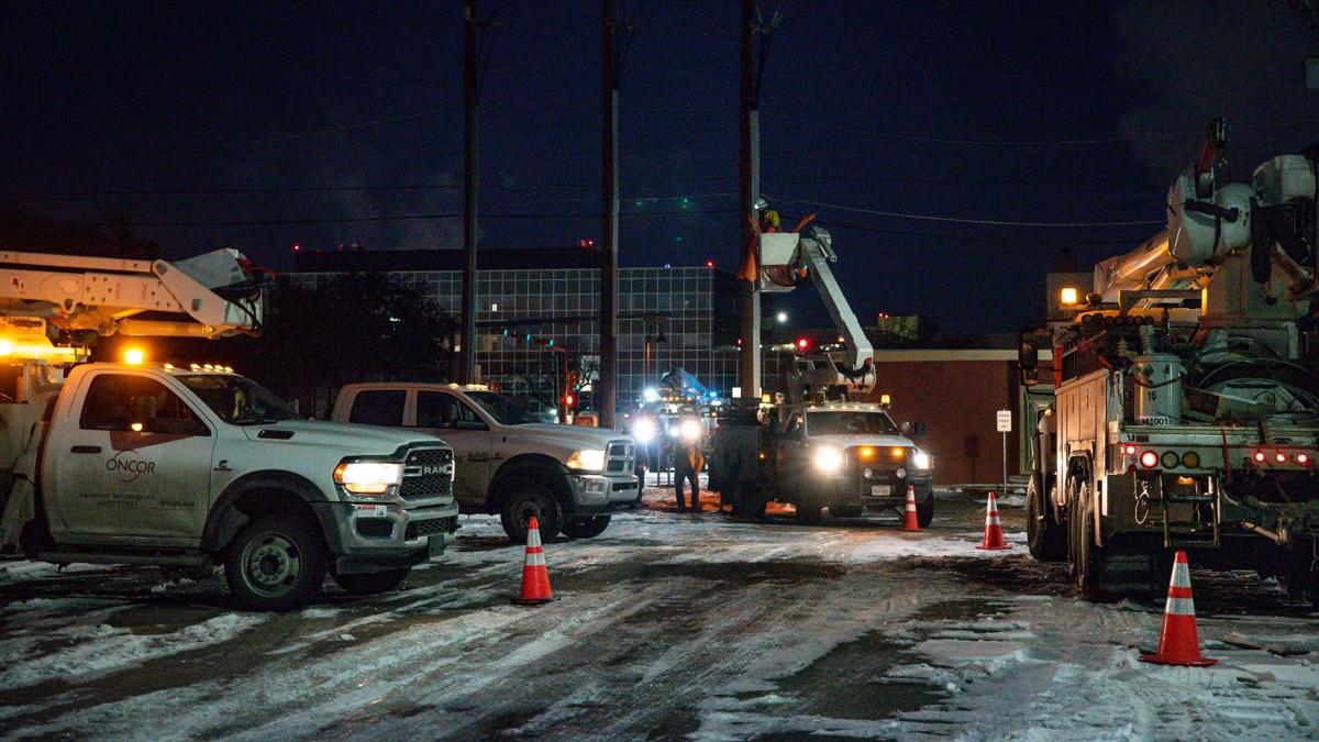 ABD'de kar etkisini g�sterdi... Y�z binlerce ki�i elektriksiz kald�