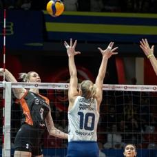 Fenerbah�e Medicana derbide kazand�! Eczac�ba�� Dynavit'i 3-1'le ge�ti