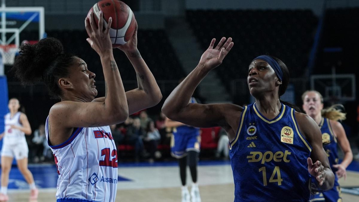 Fenerbah�e Opet, BOTA� engelini rahat ge�ti