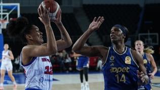 Fenerbah�e Opet, BOTA� engelini rahat ge�ti