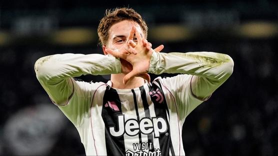 Kenan Y�ld�z sahneye ��kt�!