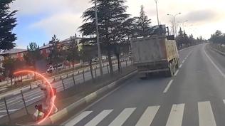 Kütahya'da yaya önceliğini hiçe sayan kamyon sürücüsüne ceza