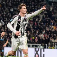 Luciano Spalletti: Kenan Y�ld�z bir uzayl�