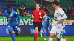 Rizespor ile Alanyaspor puanlar� payla�t�