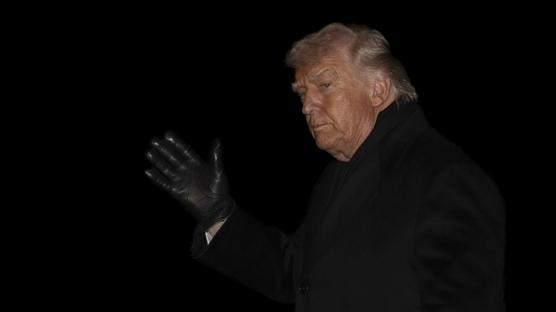 Trump'�n uygulamalar�, �at��malar� sona erdirme s�ylemiyle �eli�iyor