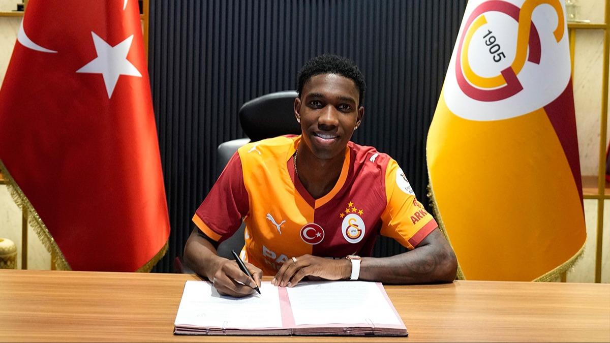 Yaser Asprilla, Galatasaray tarihinin 9. Kolombiyal� futbolcusu oldu