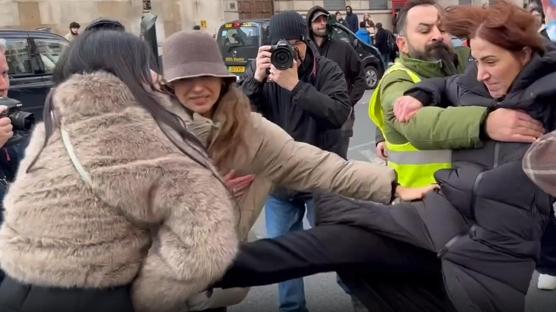 YPG yanda�lar� �ngiltere'de ter�r estirdi: Vatanda�lara sald�rd�lar