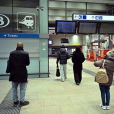 Bel�ika'da �lke �ap�nda 5 g�nl�k grev: �ok say�da tren seferleri iptal edildi