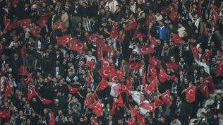 Taraftarlar tepki g�sterdi