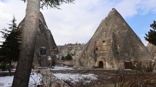 Kapadokya'da ka�ak yap�la�maya izin yok: �zinsiz faaliyet y�r�ten restoran y�k�ld�