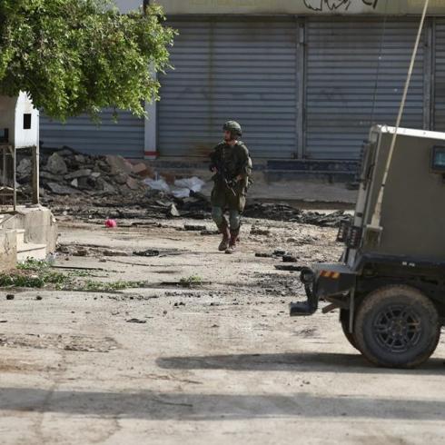 Kud�s'te ate� sesleri: Soyk�r�mc� �srail ordusu m�lteci kamp�na sald�rd�