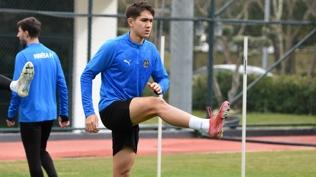 Manisa FK, g�n� yenileme �al��mas�yla tamamlad�