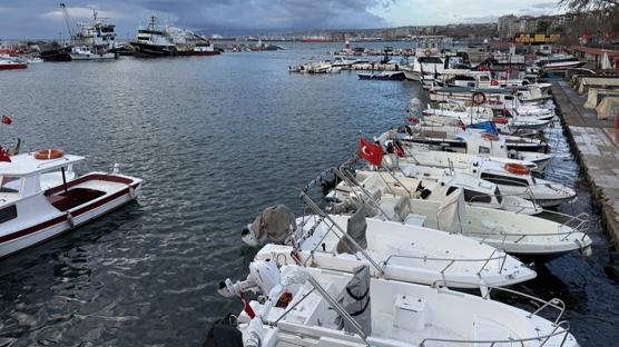 2 g�n daha s�rmesi bekleniyor! Tekirda�'da deniz ula��m�na lodos engeli