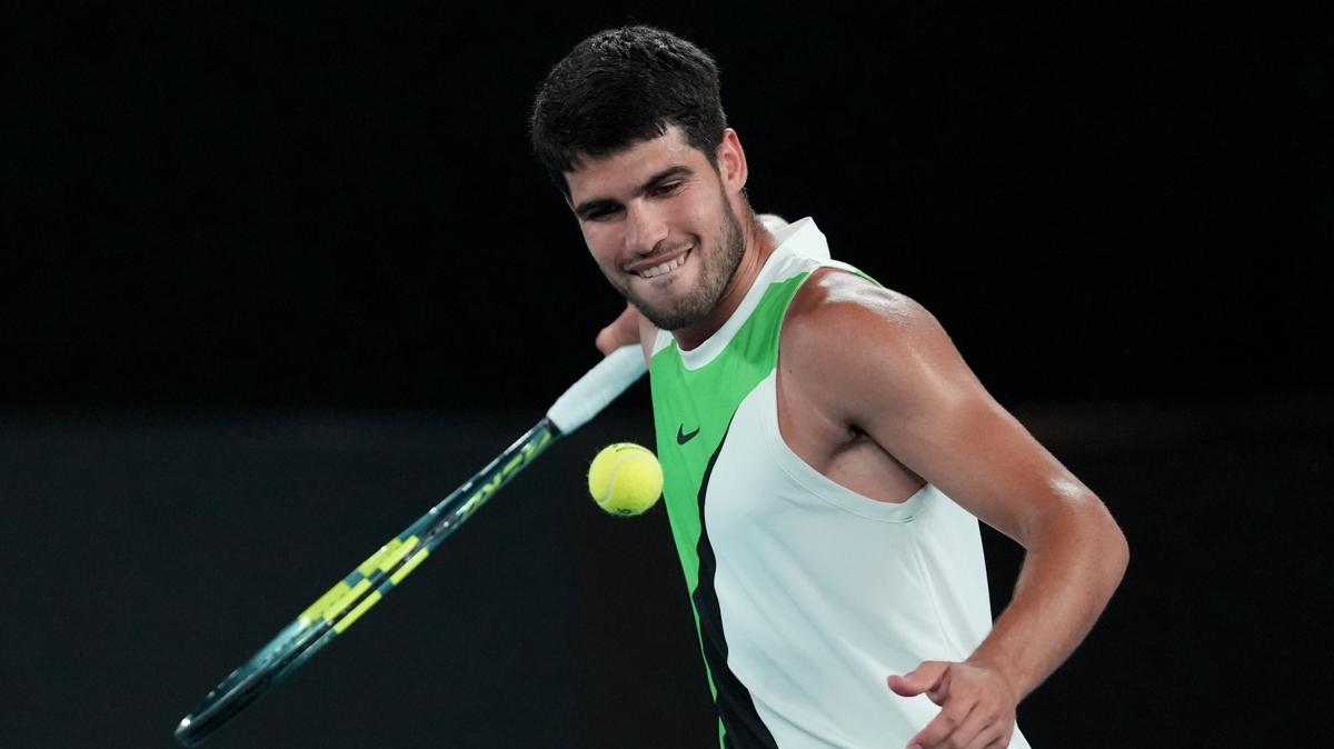 Alcaraz ve Svitolina, Avustralya A��k'ta yar� finalde