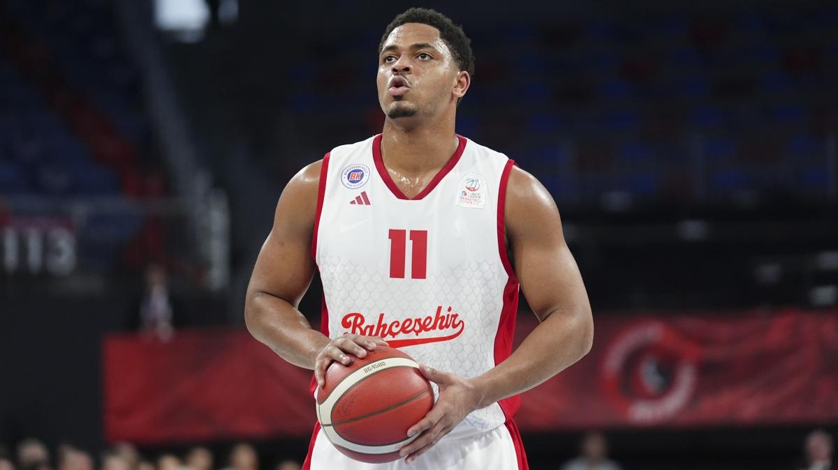 Bah�e�ehir Koleji yar�n sahas�nda Aris'i a��rlayacak