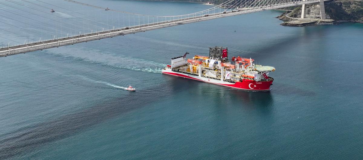 D�nyan�n g�z�n� �evirdi�i petrol ihalesi! �lkenin bakan� g�z k�rpt�: T�rkiye'nin kazanmas� y�ksek