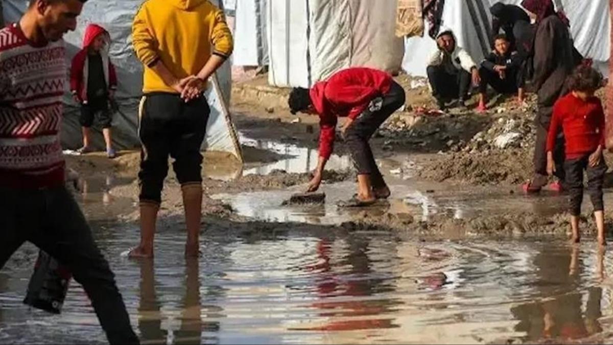 Gazze'de 10 �ocuk hipotermi nedeniyle hayat�n� kaybetti