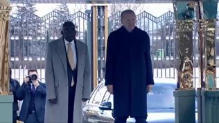 Ba�kan Erdo�an resmi t�renle kar��lad�