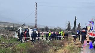 Servis �z�m ba��na u�tu: �ok say�da memur yaraland�