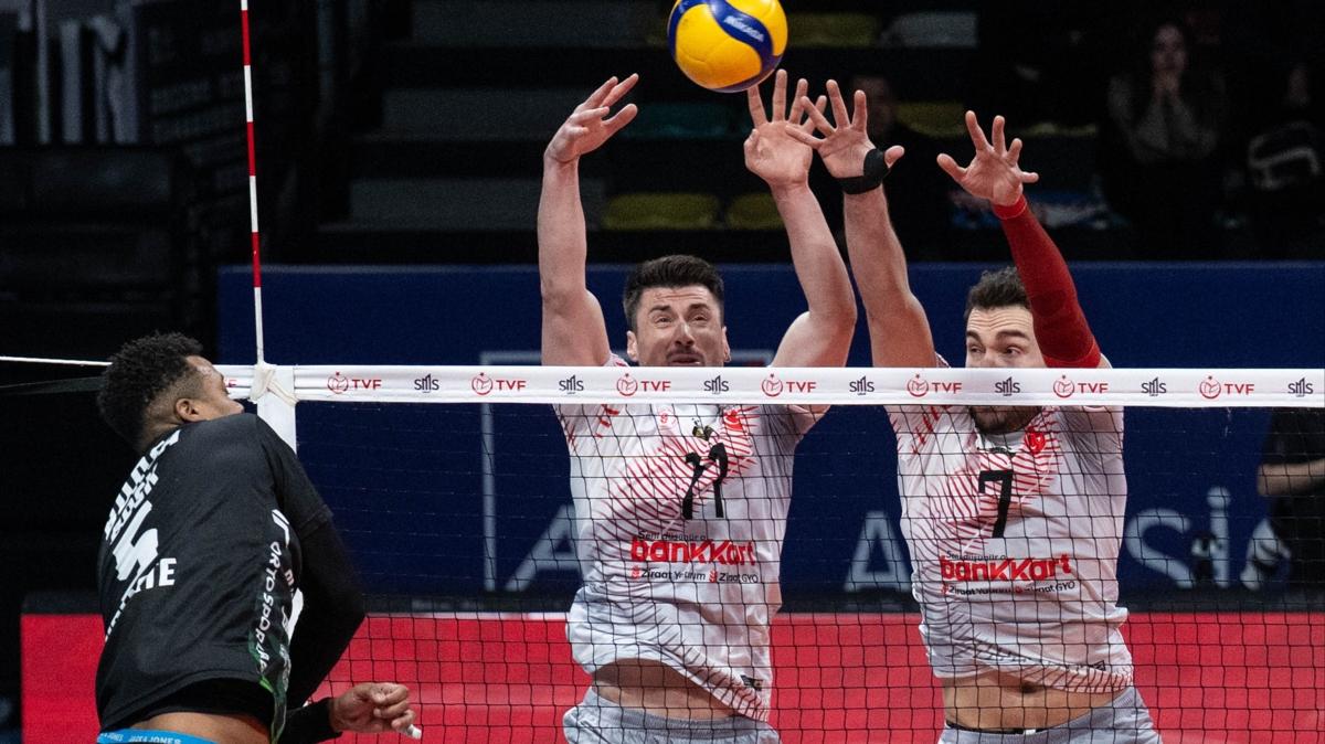Ziraat Bankkart yar�n sahas�nda ACH Volley'i a��rlayacak