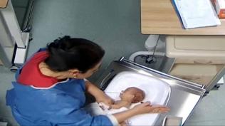 5 günlük bebeği döverek engelli bırakmıştı: Cani hemşirenin isteği reddedildi