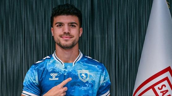 Ey�p Ayd�n trafik kazas� ge�irdi