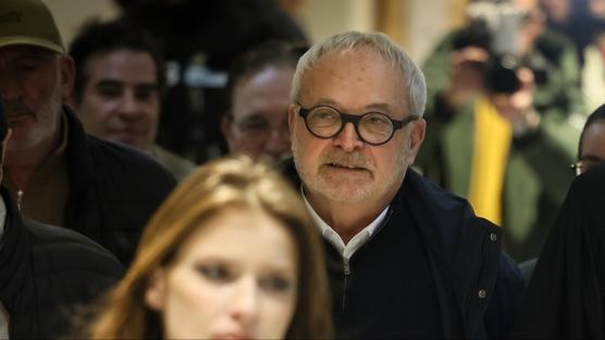 Fransa'y� sarsan skandal! Eski senat�re cinsel sald�r�dan 4 y�l hapis