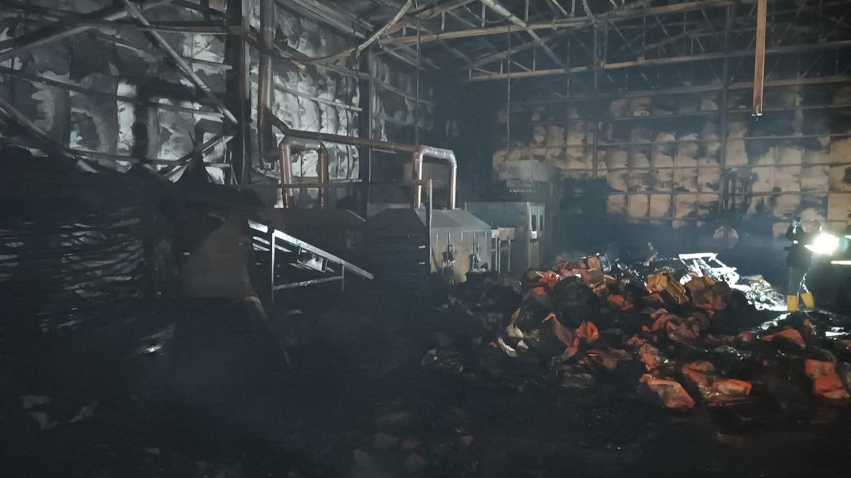 Lavaş fabrikasında yangın: Kullanılamaz hale geldi