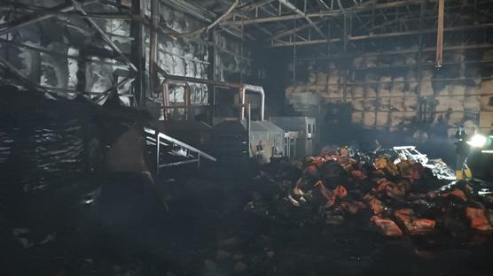 Lava� fabrikas�nda yang�n: Kullan�lamaz hale geldi