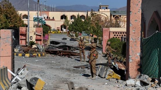 Pakistan'da ter�r operasyonu: Militanlar �ld�r�ld�