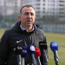 Recep U�ar: En iyi �eklimiz �n�m�zdeki g�nlerde gelecek