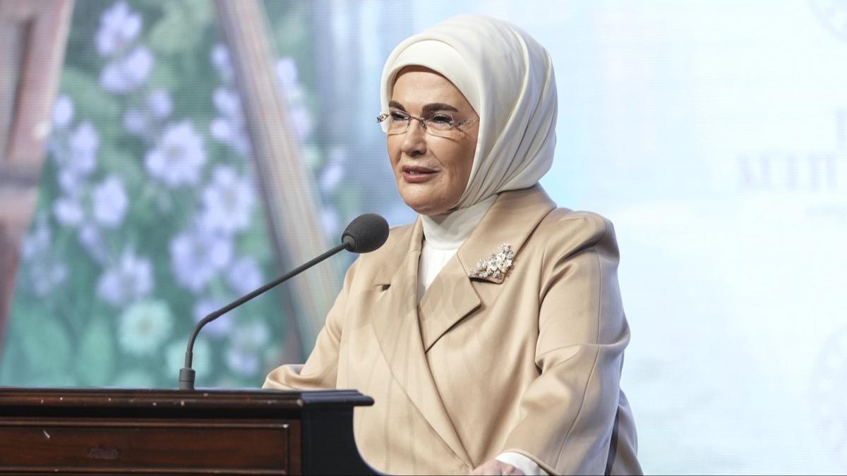 'Türkiye Dokuma Atlası-Kumaşın Hafızası' sergisi! Emine Erdoğan: Emeği geçen herkesi tebrik ediyorum