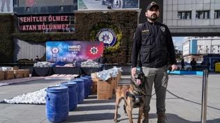 Zehir tacirlerine darbe